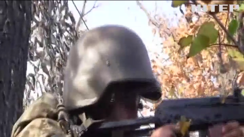 На Донбасі снайпери б'ють по позиціям ЗСУ
