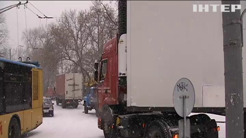 Через снігопад в Україні сталося 1400 аварій