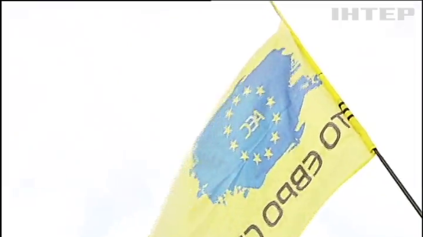 Власники "євроблях" розблокували дороги