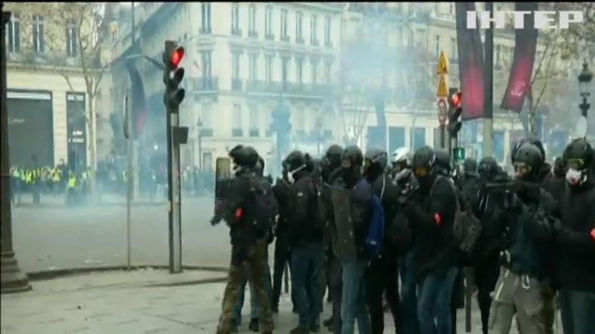 Хвиля французьких протестів "накрила" Євросоюз