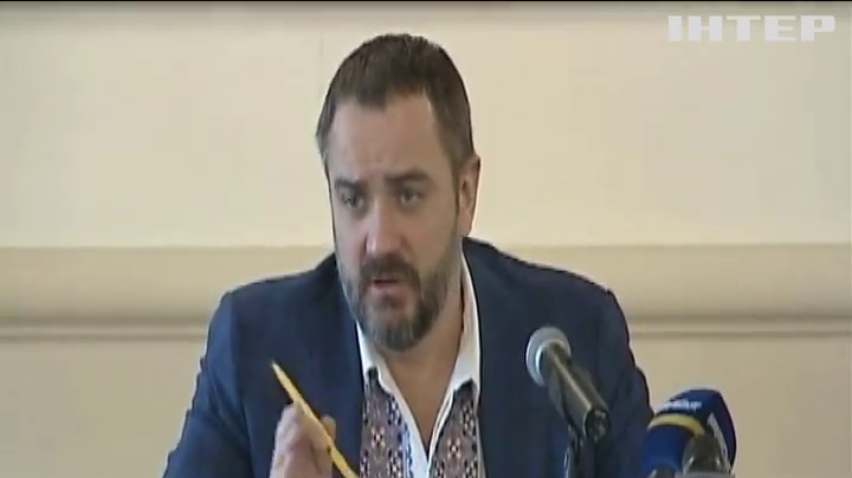 Активісти вимагають від НАЗК звіту по справі про порушення в деклараціях голови ФФУ Андрія Павелко