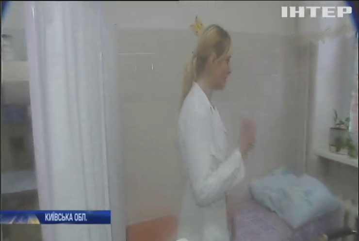Скандал у Броварах: шкільну медсестру звинувачують у врятуванні дитини