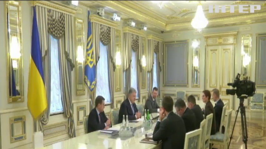 Петро Порошенко та Курт Волкер обговорили агресію Росії