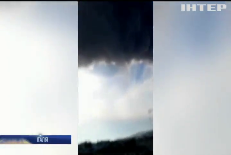 На Сицилії почав вивергатися вулкан "Етна" (відео)