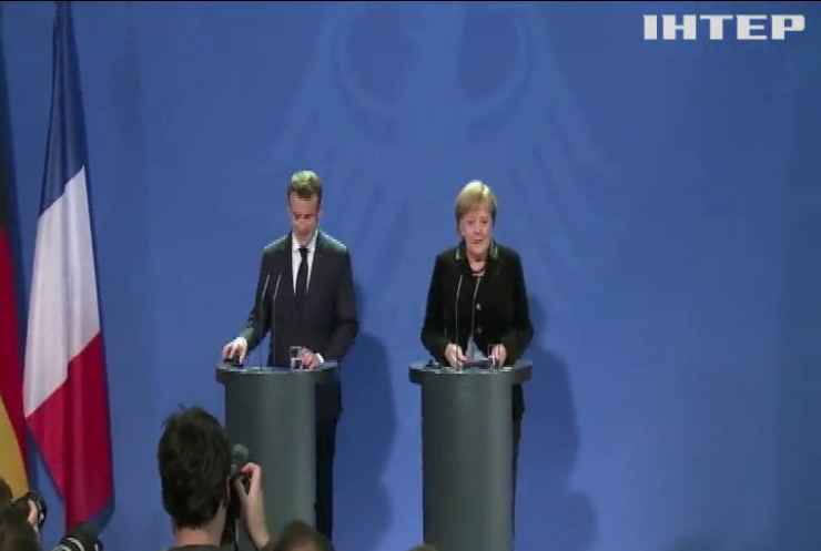 Макрон та Меркель закликали звільнити полонених українських моряків
