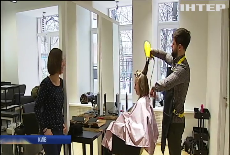 Hair for Share: українські дівчата здали волосся на перуки для онкохворих дітей