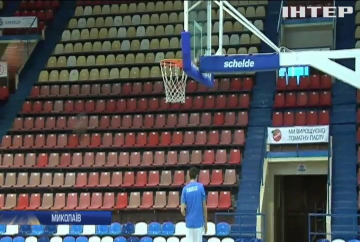 У Миколаєві відкрили недобудований баскетбольний майданчик
