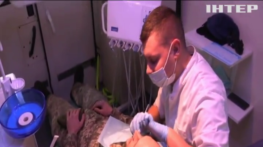 Волонтерська стоматологія: майже півтори тисячі українських військових отримали допомогу