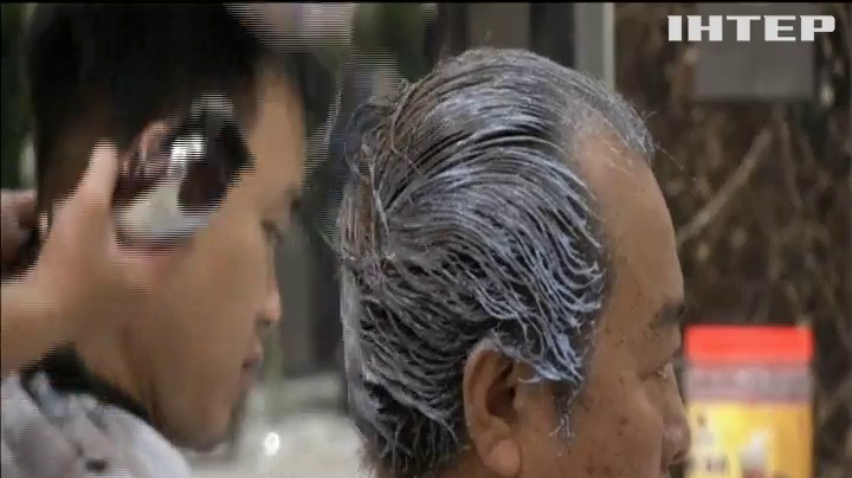 У В'єтнамі перукар робить зачіски світових лідерів