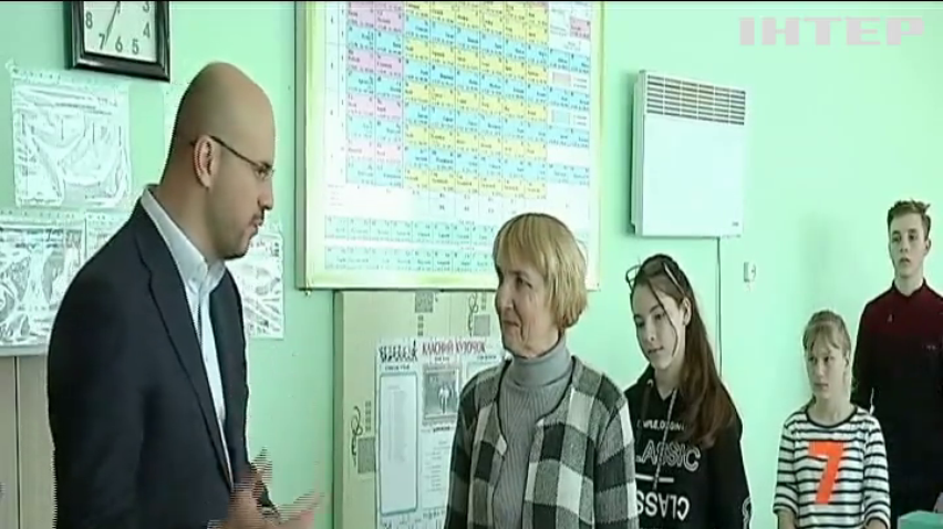 Школярі Черкащини отримали комп'ютерну техніку та обладнання для занять із праці завдяки депутату Сергію Рудику