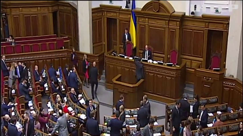 Корупційний скандал в Міністерстві оборони обурив народних депутатів