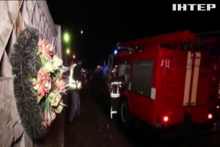 Страшна аварія у Києві: легковик зіштовхнувся із "швидкою"