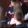Дітям Авдіївки привезли книжки українською мовою