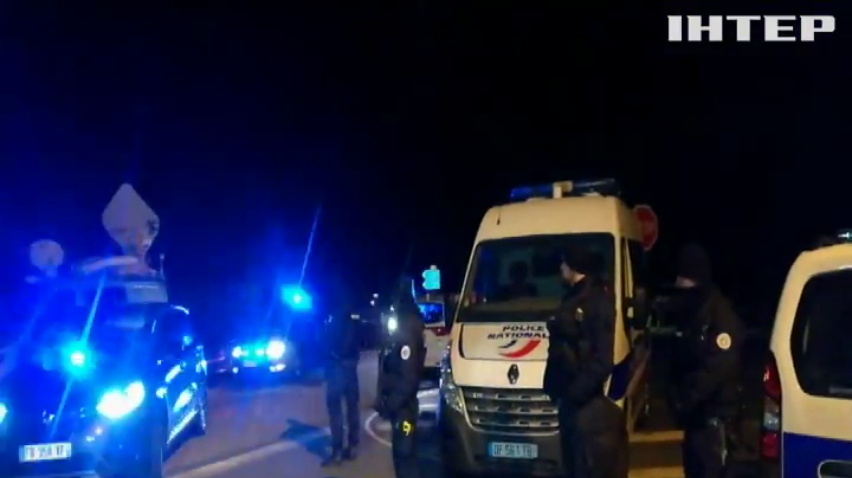 Поліція у Франції штурмувала в'язницю через напад ув’язненого