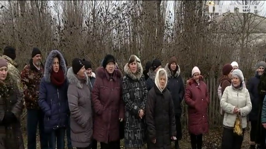 Жителі Дніпропетровщини вимагають не закривати ФАП