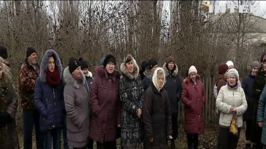 Селяни закликали владу не залишати їх без медичної допомоги