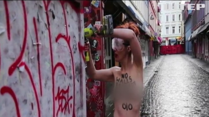 У Гамбурзі активістки Femen влаштували акцію протесту