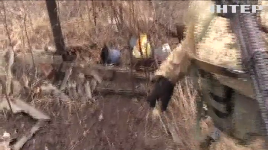 На Донбасі поранили двох арміійців