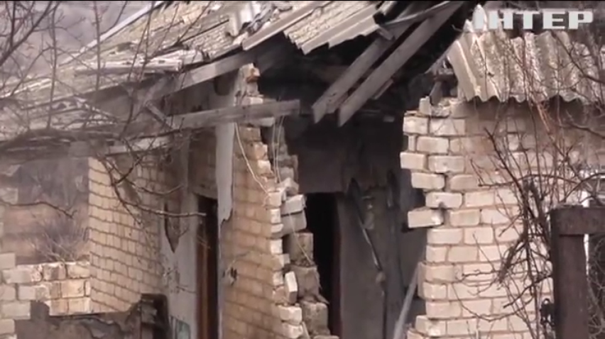 Війна на Донбасі: Зайцеве накрило вогнем ворожої артилерії
