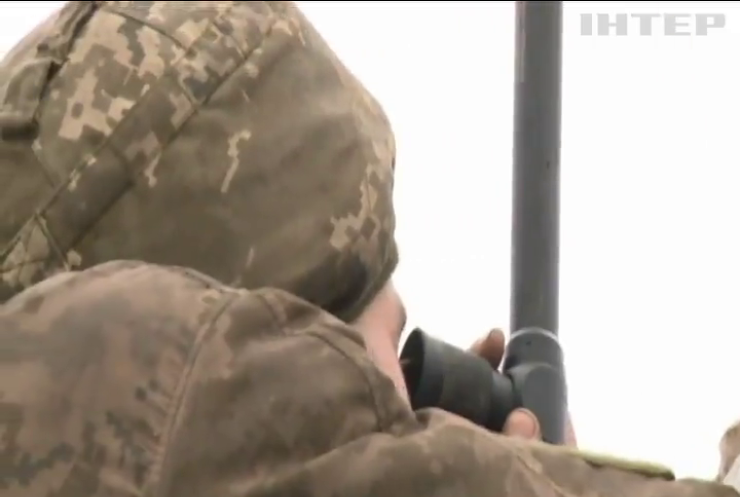 На Донбасі не вщухають ворожі обстріли 