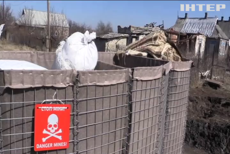 На Донбасі бойовики обстріляли опорний пункт військових