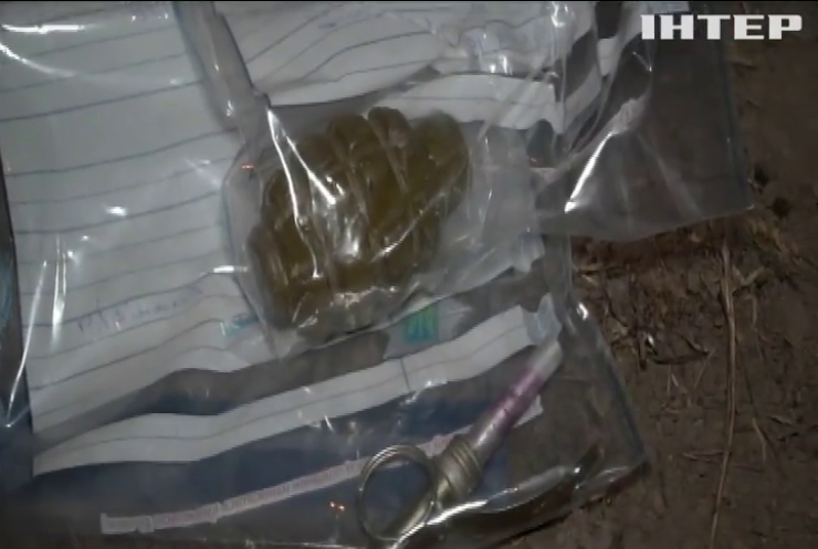 Небезпечна знахідка: у Тернополі біля дитячого майданчика знайшли потужну гранату