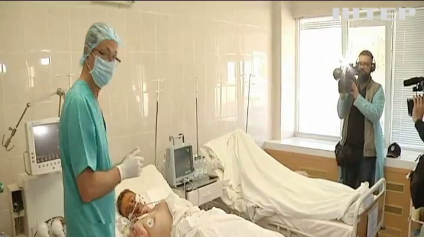 До Дніпра привезли поранених на Донбасі саперів