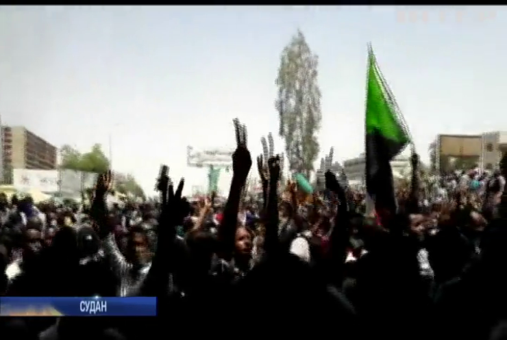 Військовий переворот у Судані: люди святкують перемогу