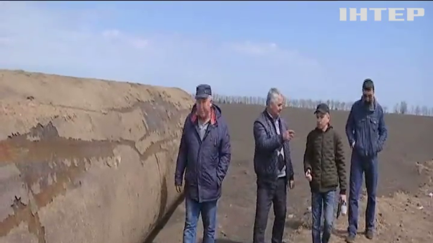 На Одещині чиновники наказали викопати труби зрошувальної системи