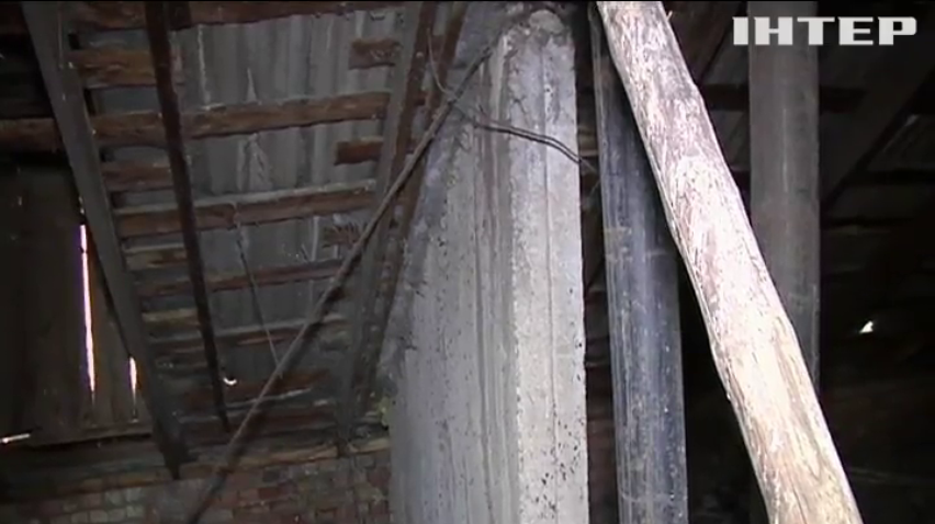 Мешканці Миколаєва виживають у будинку без даху