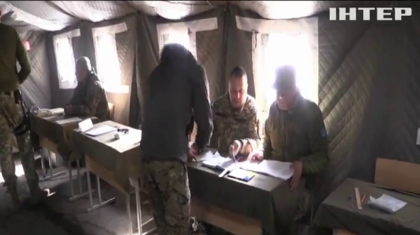 Вибори на Донбасі: військові показали максимальну активність