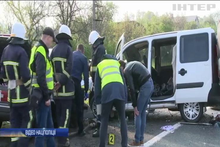 На Вінничині у смертельному ДТП загинули люди