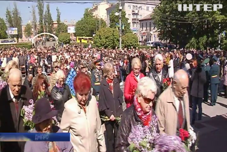 У містах України відбулися пам'ятні заходи з нагоди Дня перемоги