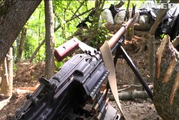 Захисників Гнутового накрили вогнем кулеметів