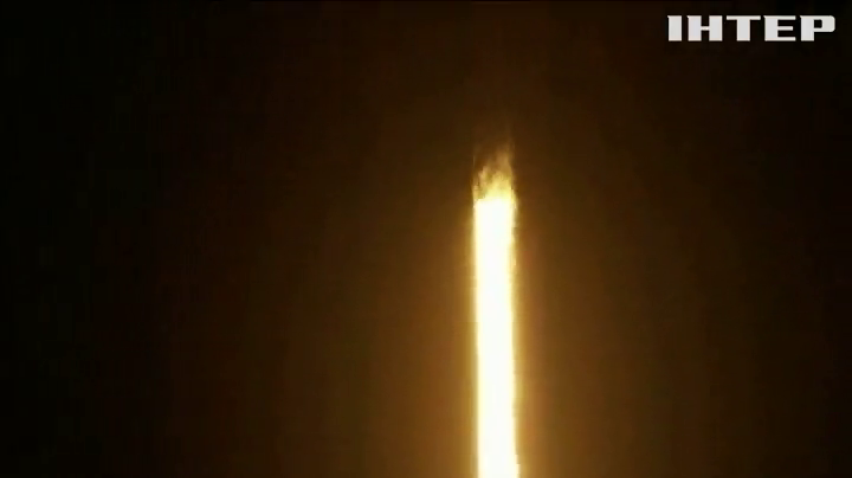 Над Україною пролетіли супутники компанії Ілона Маска "SpaceX"