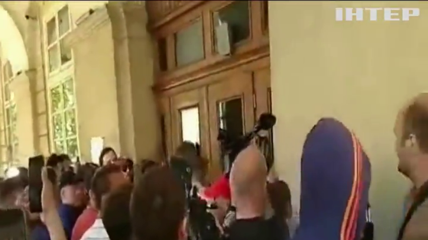 У Львові протестувальники влаштували масову бійку
