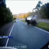 В Австралії джип потрапив у видовищну аварію
