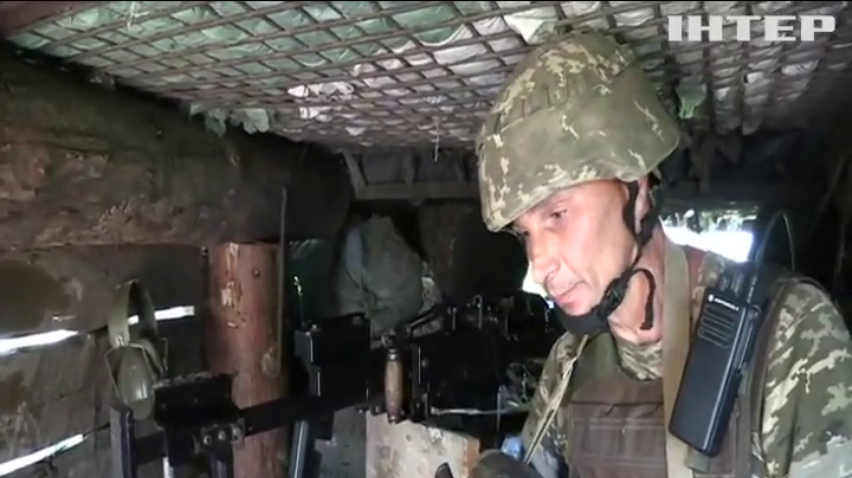На Донбасі не вщухають ворожі обстріли