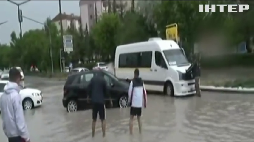 Негода у Туреччині: з'явилися перші жертви