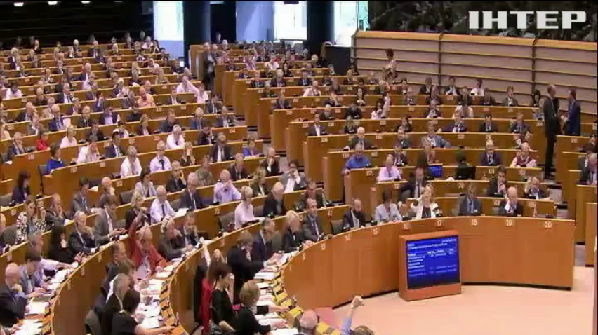 У Європарламенті з'явилась фракція правопопулістів