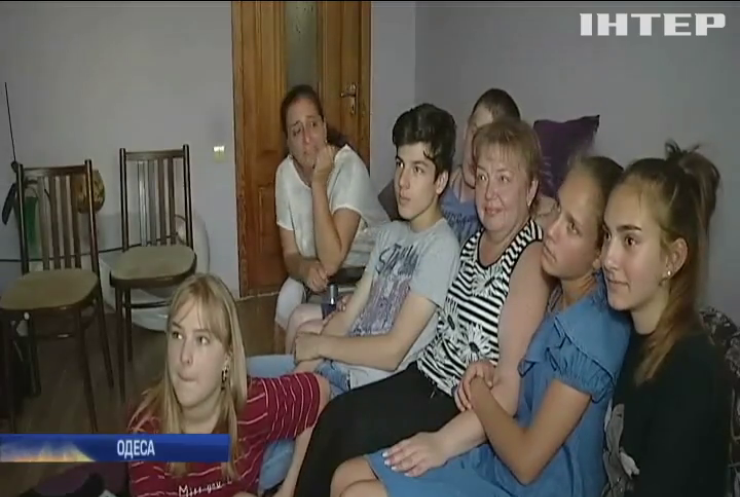 Одеські учні об'єдналися для порятунку вчительки