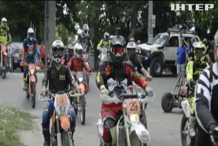 На Одещині за підтримки "Опозиційної платформи - За життя" влаштували чемпіонат з мотокросу