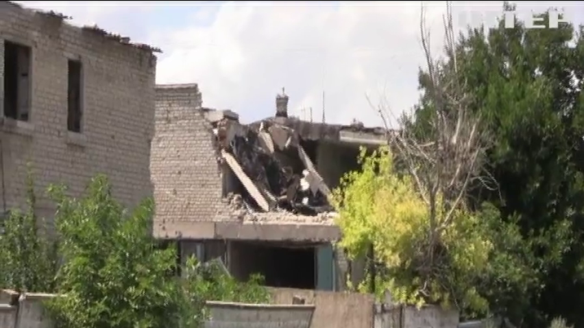 Під Мар'їнкою під ворожі обстріли потрапили житлові будинки