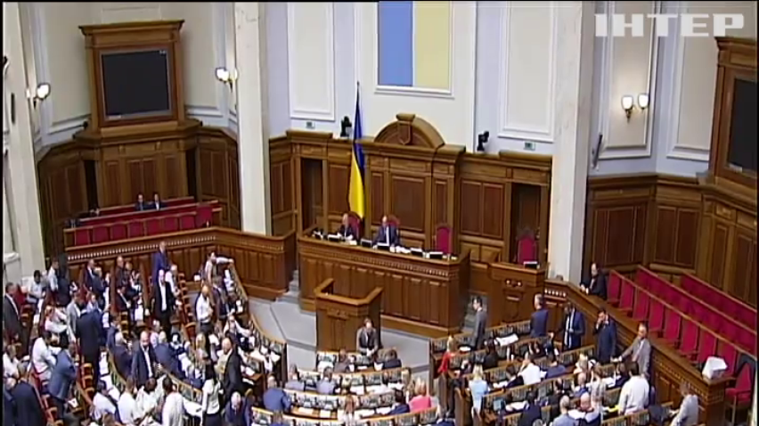 Дострокові вибори в Україні: якими будуть перші кроки нової Ради?