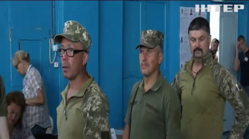 Вибори на передовій: як голосували військові на Донбасі