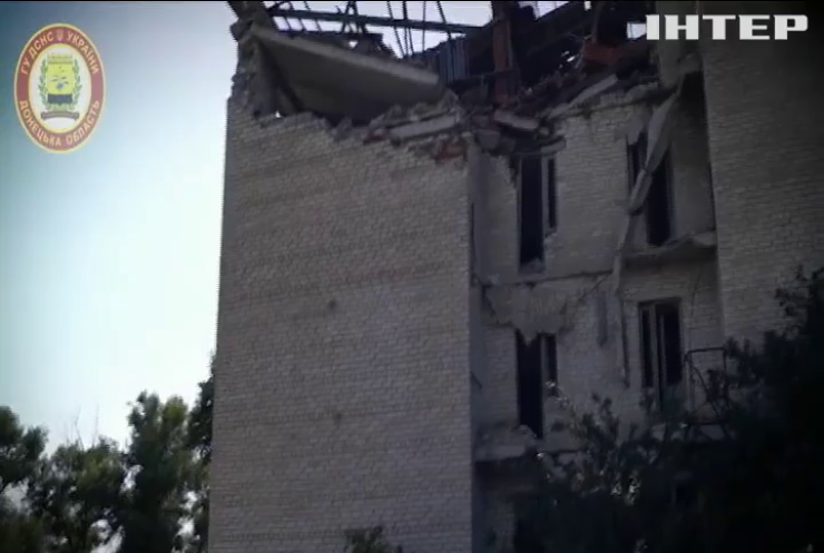 На Донеччині відновлюють пошкоджені обстрілами будинки