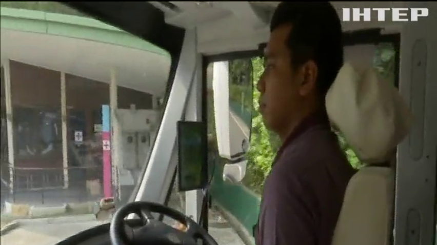 Сингапур тестує безпілотні автобуси