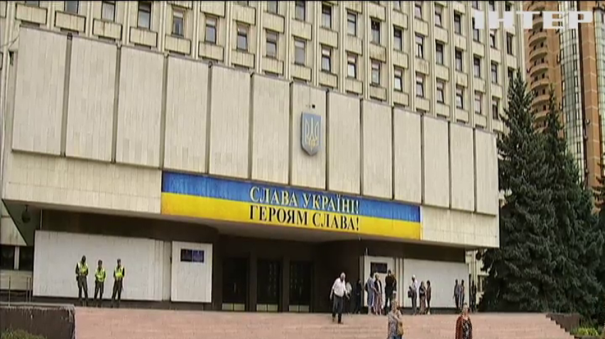 Рейдерське захоплення результатів виборів у 198-му окрузі: хто намагається позбавити нардепа Сергія Рудика мандата?