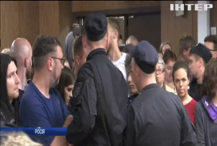 У Москві засудили активіста, який носив передачі військовополоненим українським морякам