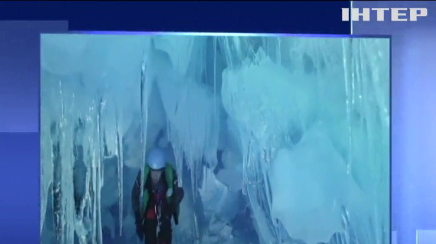 Українці знайшли в Антарктиді загублену печеру